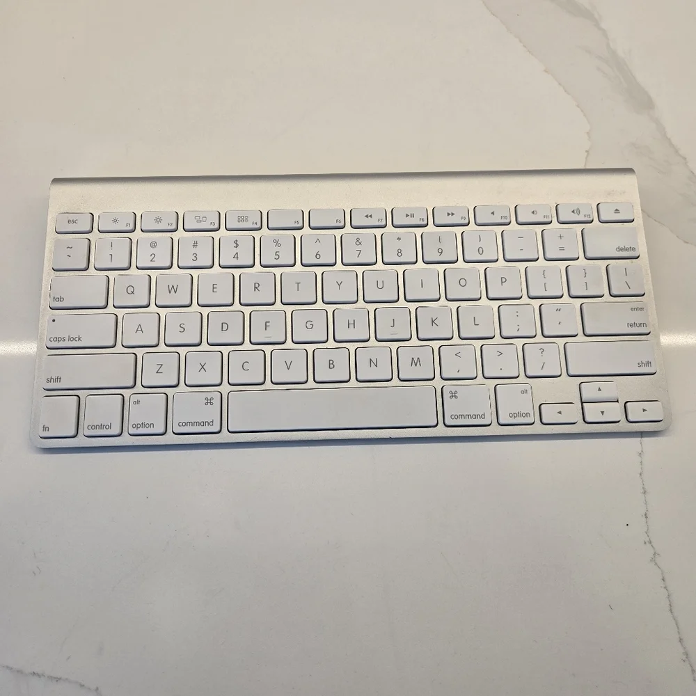 Genuine Apple‎ Wireless Bluetooth Keyboard 11314 Mac Aluminum